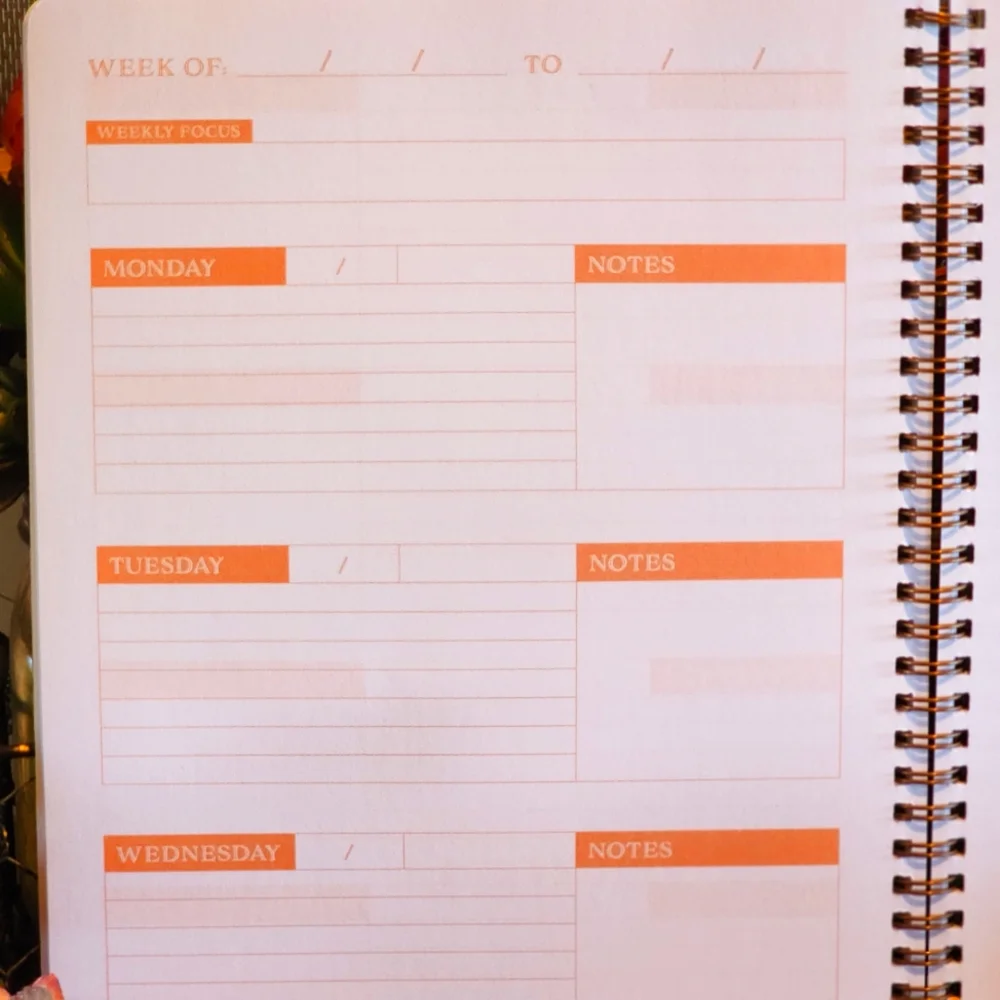Weekly Undated Planner - Fill In Leopard Design NWT